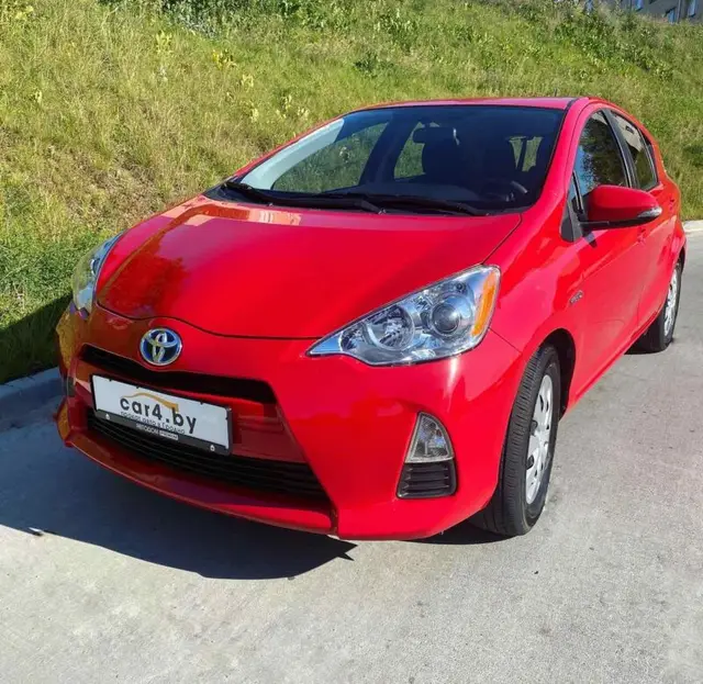Toyota Prius C 2015